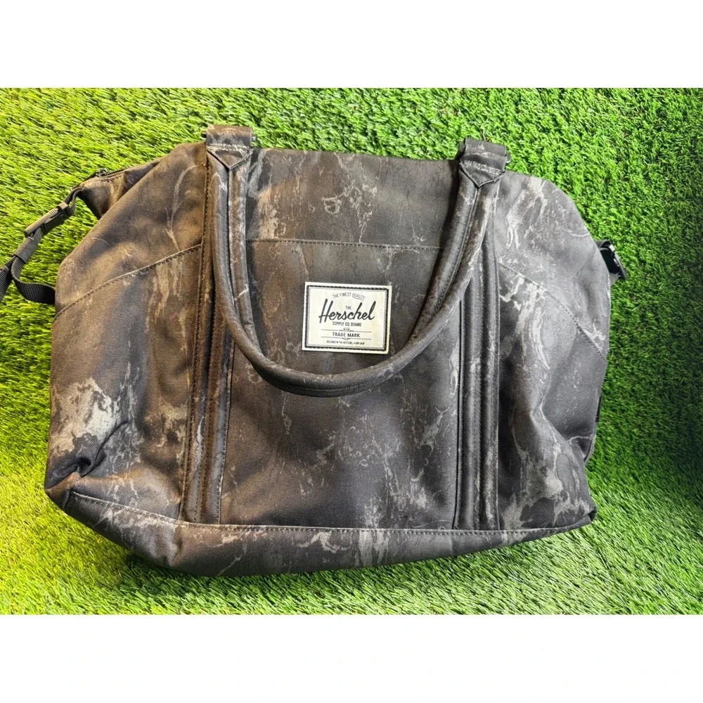 Herschel Supply Co Strand Sprout Diaper Bag Marble Print Black Grey Tote Mat